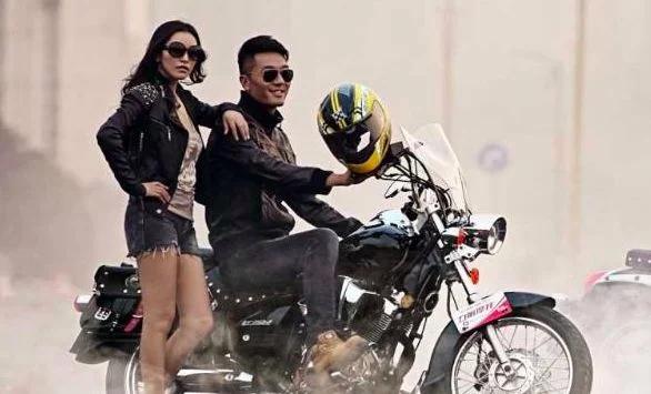 最新款陆地巡洋舰v6款落地多少钱,2020款原装进口陆地巡洋舰多少钱