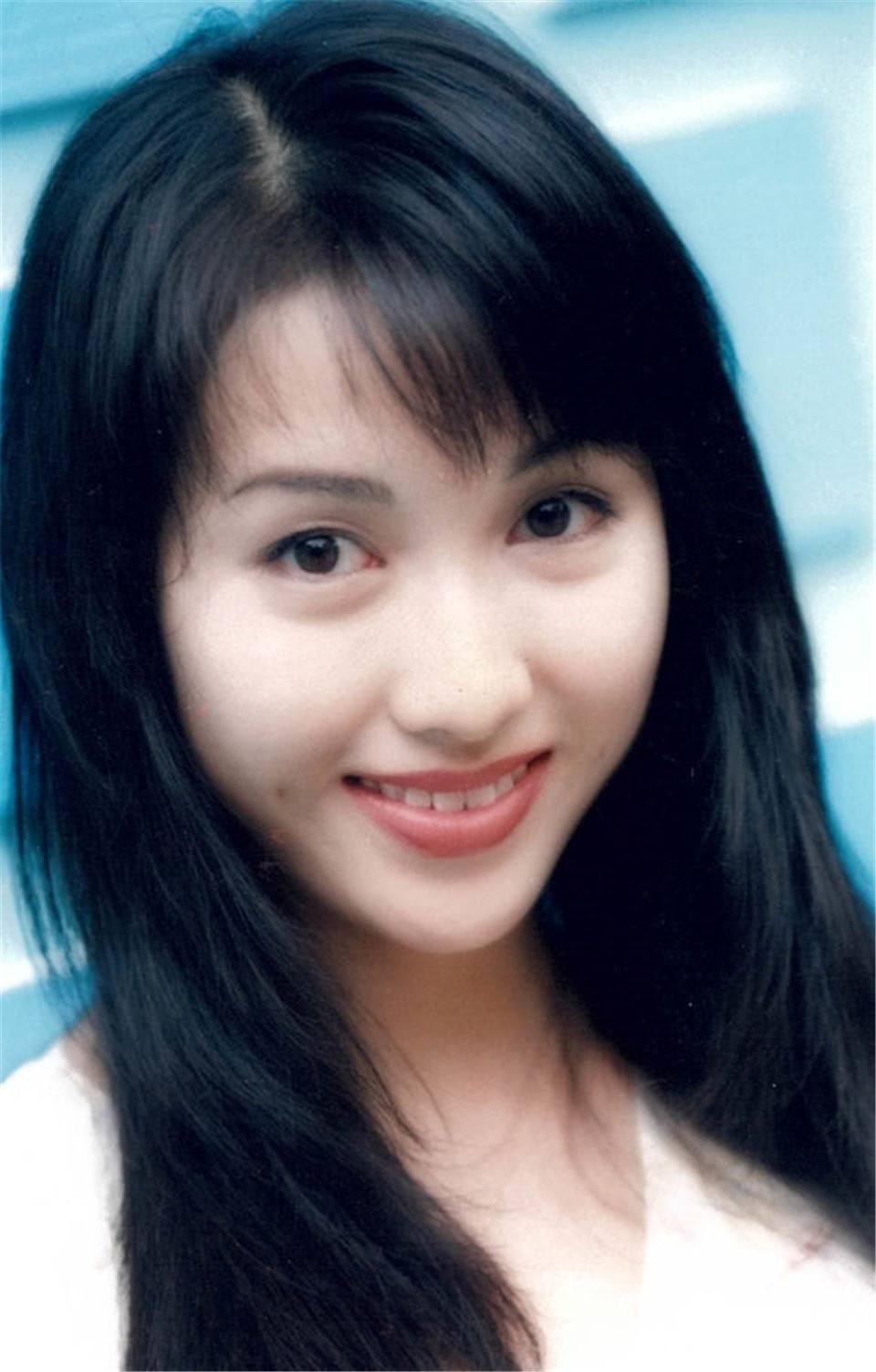 香港影坛风华绝代的美女,经典的香港电影女明星名字