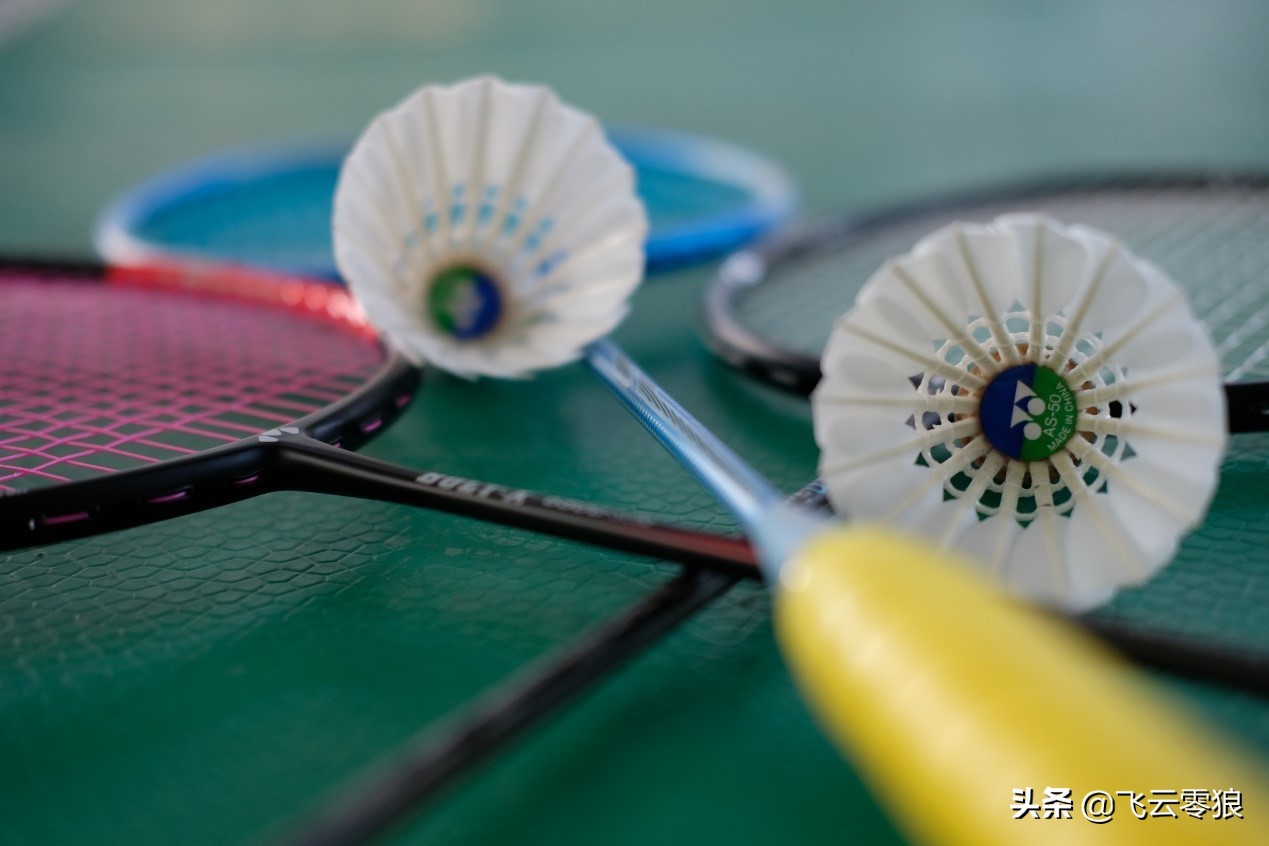 中羽在线评测羽毛球拍,中羽飞云零狼评测