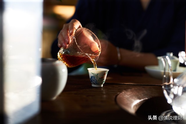 人生静默淡然随遇而安,保持一份淡然随遇而安