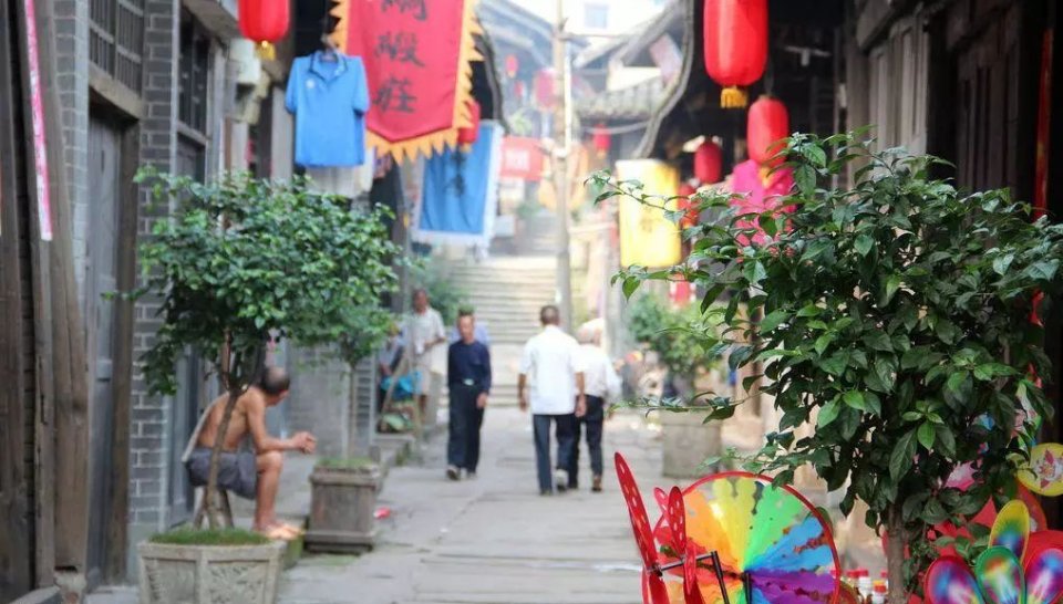 发现藏在深山老林里的美味,重庆隐藏在大街小巷的美食