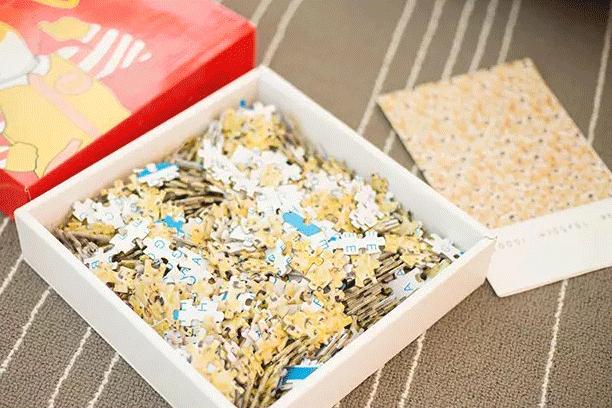 90后女人摆摊卖包包,淘宝卖表情包年入百万