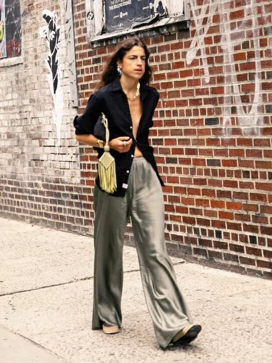 秋冬千万别买这双鞋太时髦了 (秋冬千万别穿这5双鞋太时髦了)