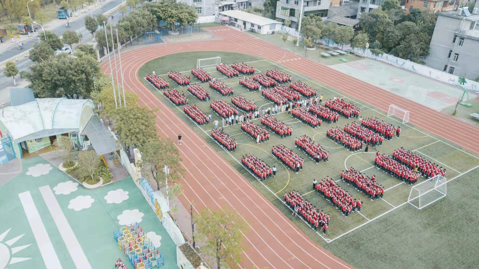 小足球大梦想足球操,青少年足球联赛闽侯赛区实验小学