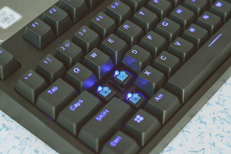 雷柏v860cherry键盘,樱桃键盘8.2银轴测评