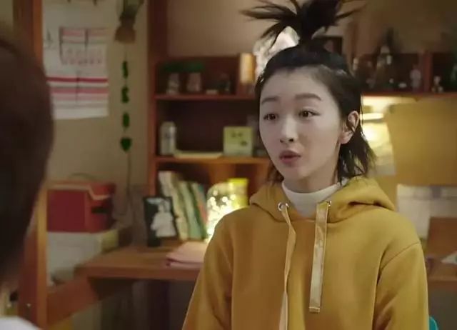 冬天的卫衣叠穿更时髦,连帽卫衣叠穿大法