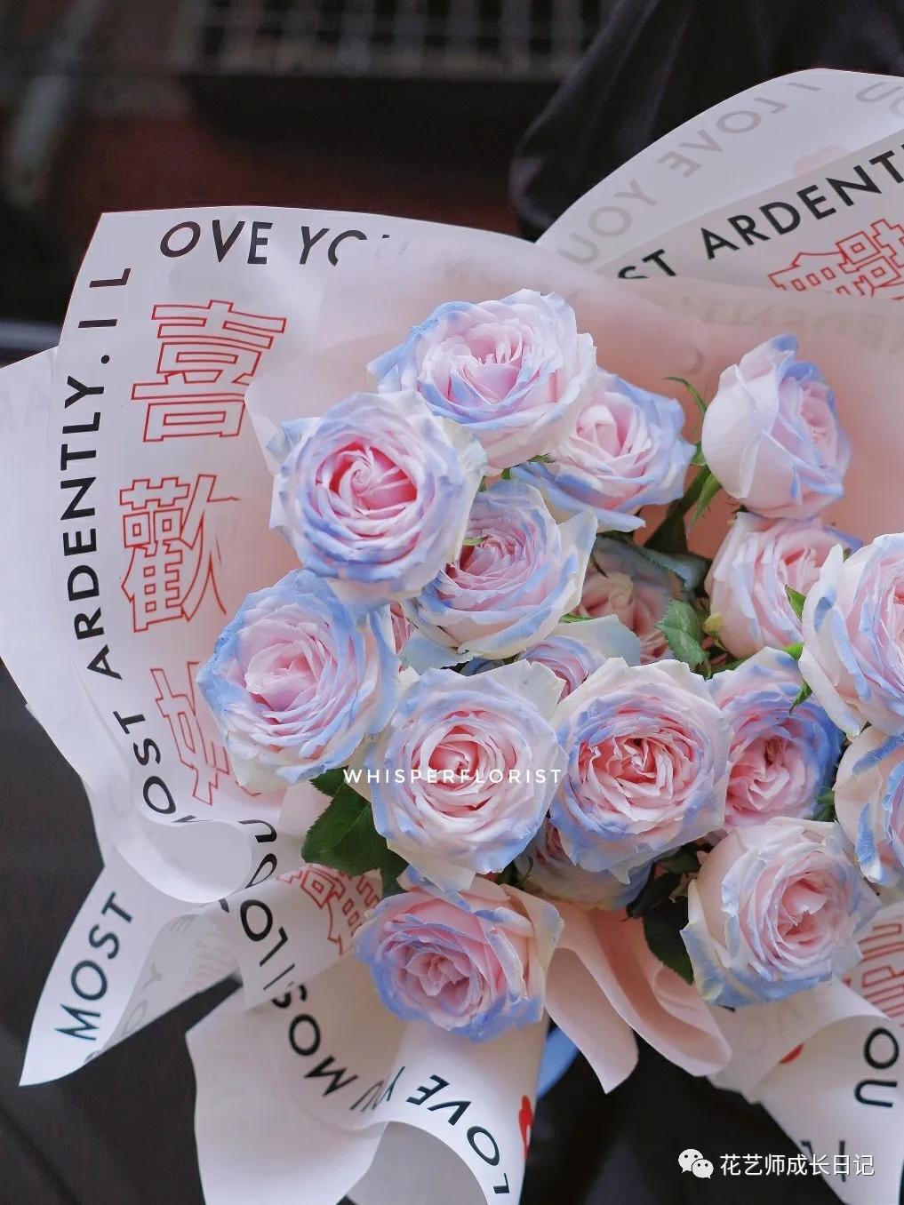 节日特辑vol.3|520碎冰蓝玫瑰花束，再来一波