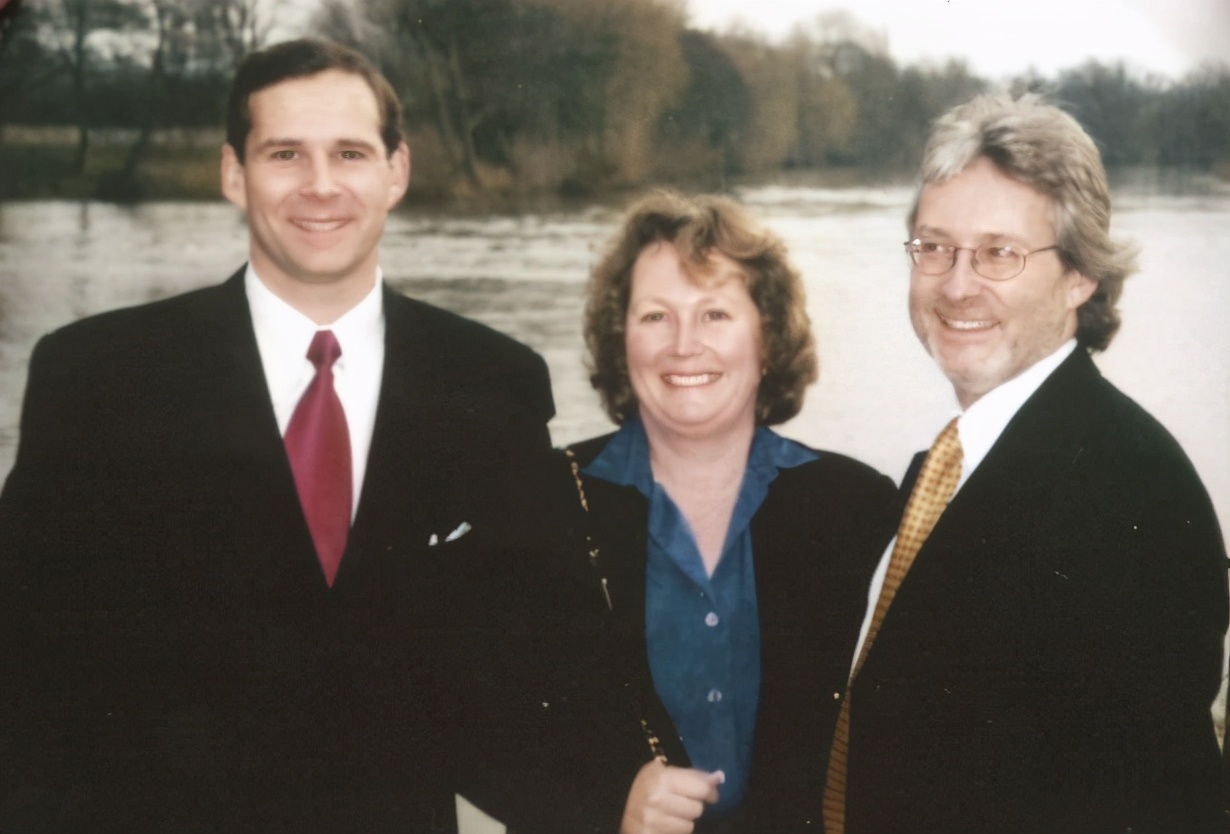 英国王室最毒女助理!抢公爵夫人情人,钓富豪不成刺喉泄愤