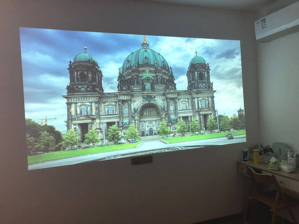 让人眼前一亮的高科技产品,坚果x3投影的测评