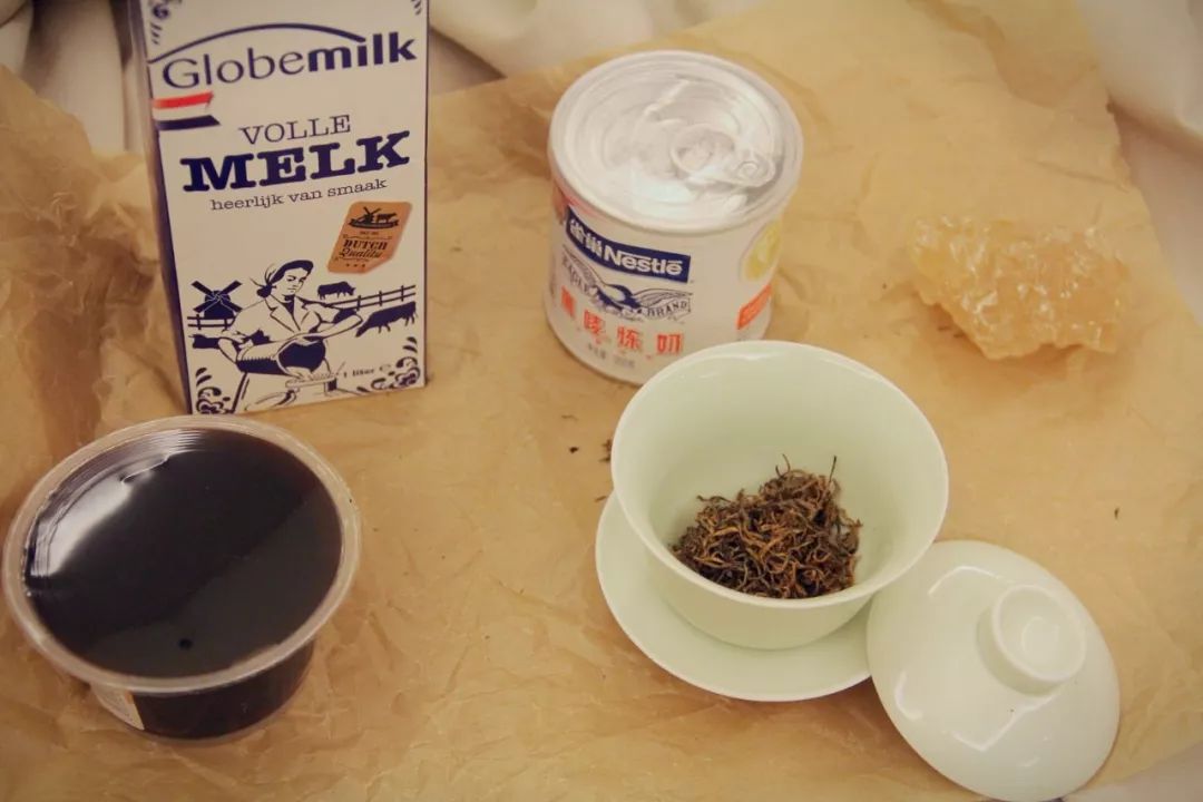 烧仙草焦糖奶茶做法,以前香飘飘焦糖烧仙草布丁奶茶