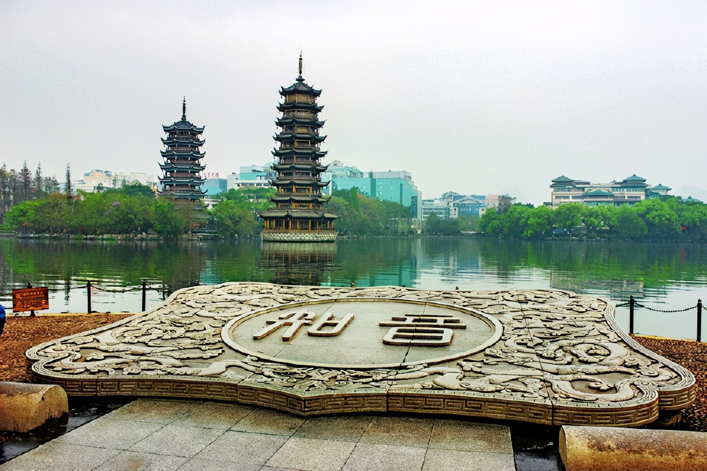雨中漫步骑楼老街,桂林正阳街旅游攻略