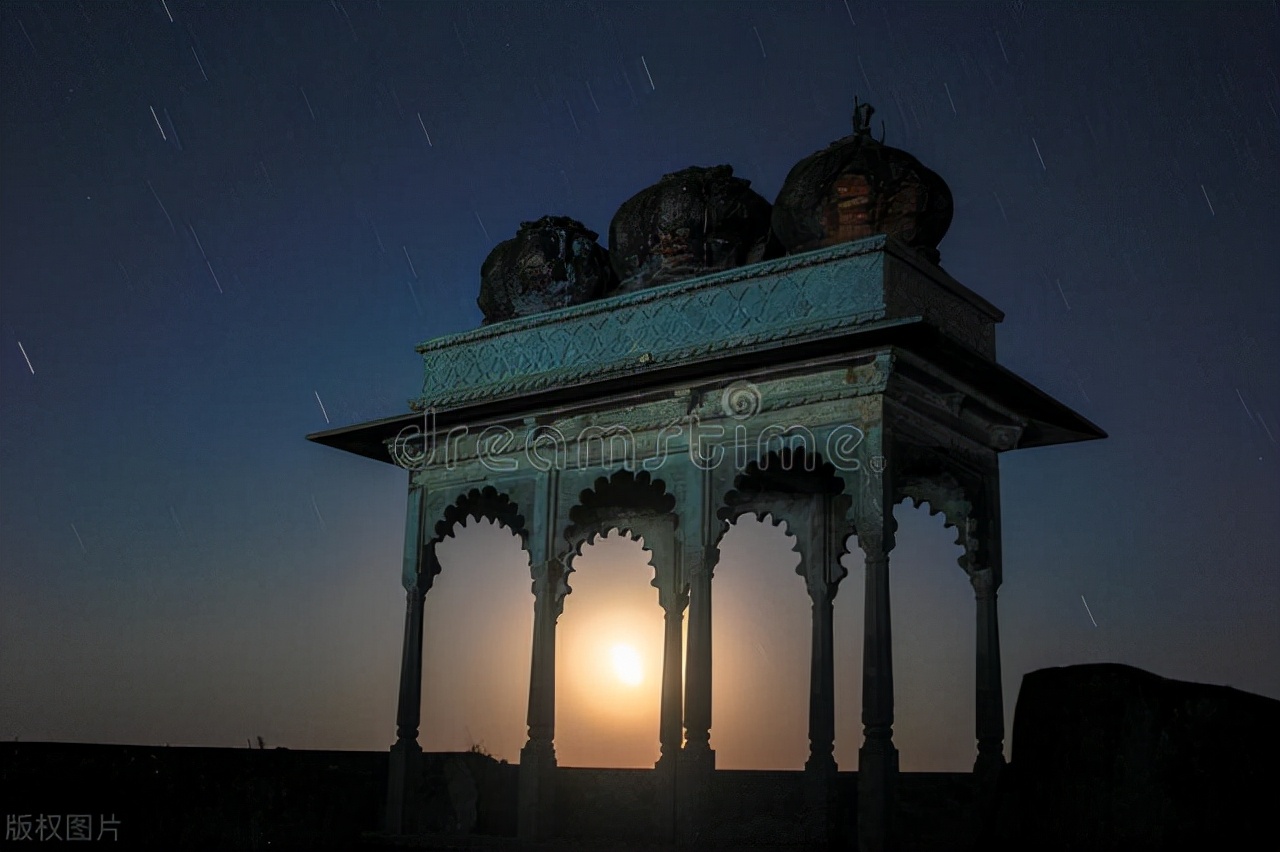 几本超级好看的架空历史小说，主角运筹帷幄决胜千里，走上巅峰