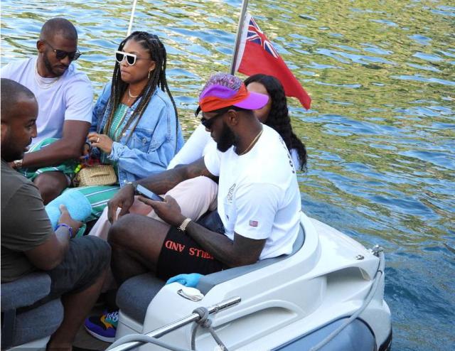 保罗打高尔夫球,保罗晒照