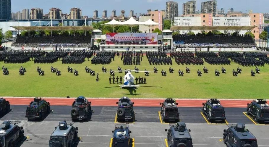 浙江公安特警实战练兵视频,怎样提升公安特警战斗力