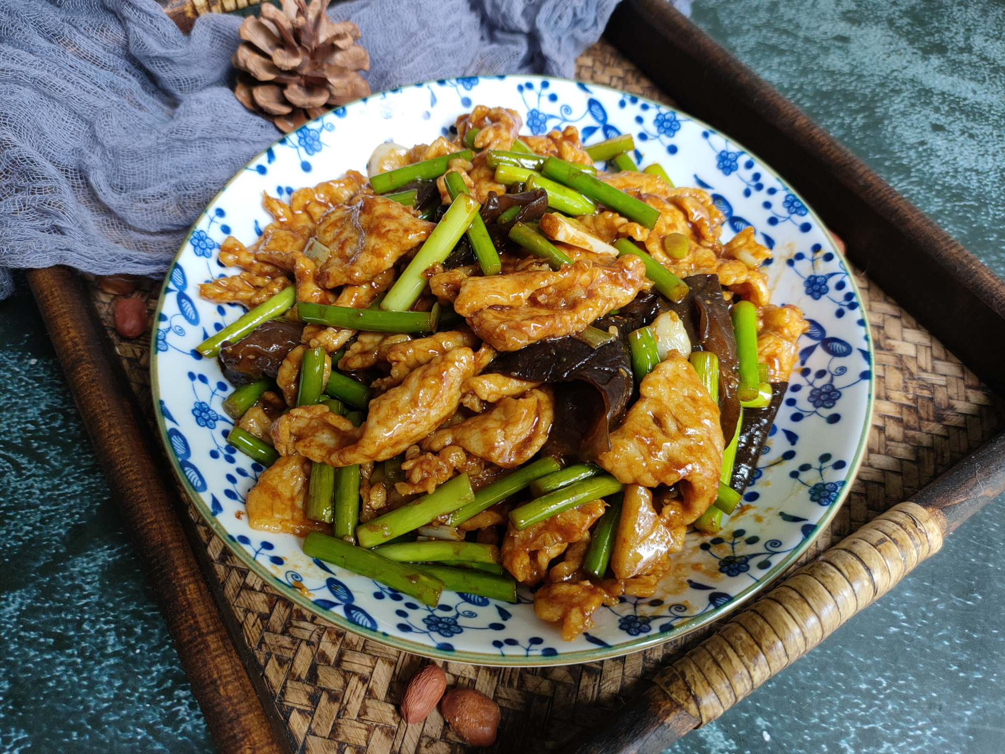 过油肉做法醋放多少,炒过油肉用什么淀粉