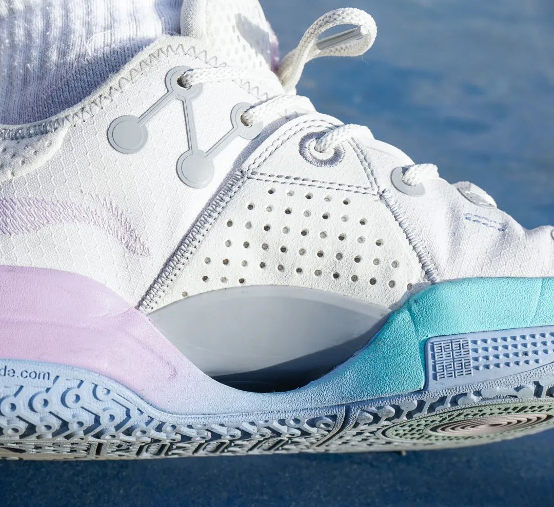 李宁全城9青年版有啥区别,李宁韦德之道全城9棉花糖