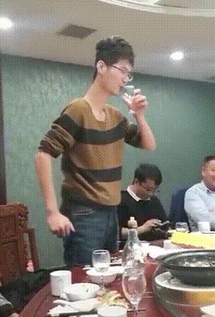 刚从后院挖出来的,大家帮我鉴定一下,我是不是要发财了?