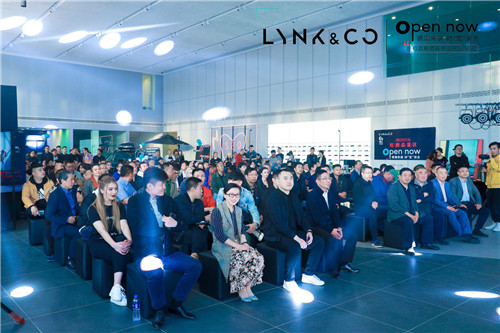 领潮来袭时“克”突击奥捷盈科领克中心盛大开业