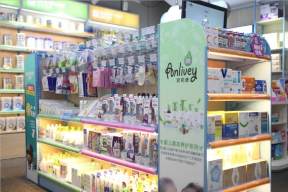 开一母婴店加盟好还是自己开好,开母婴店加盟好还是自己开好