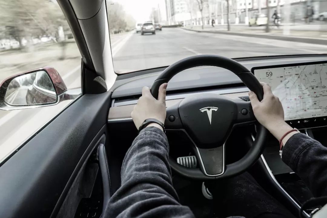 特斯拉最先进的车型是哪款,特斯拉models2021款plaid版