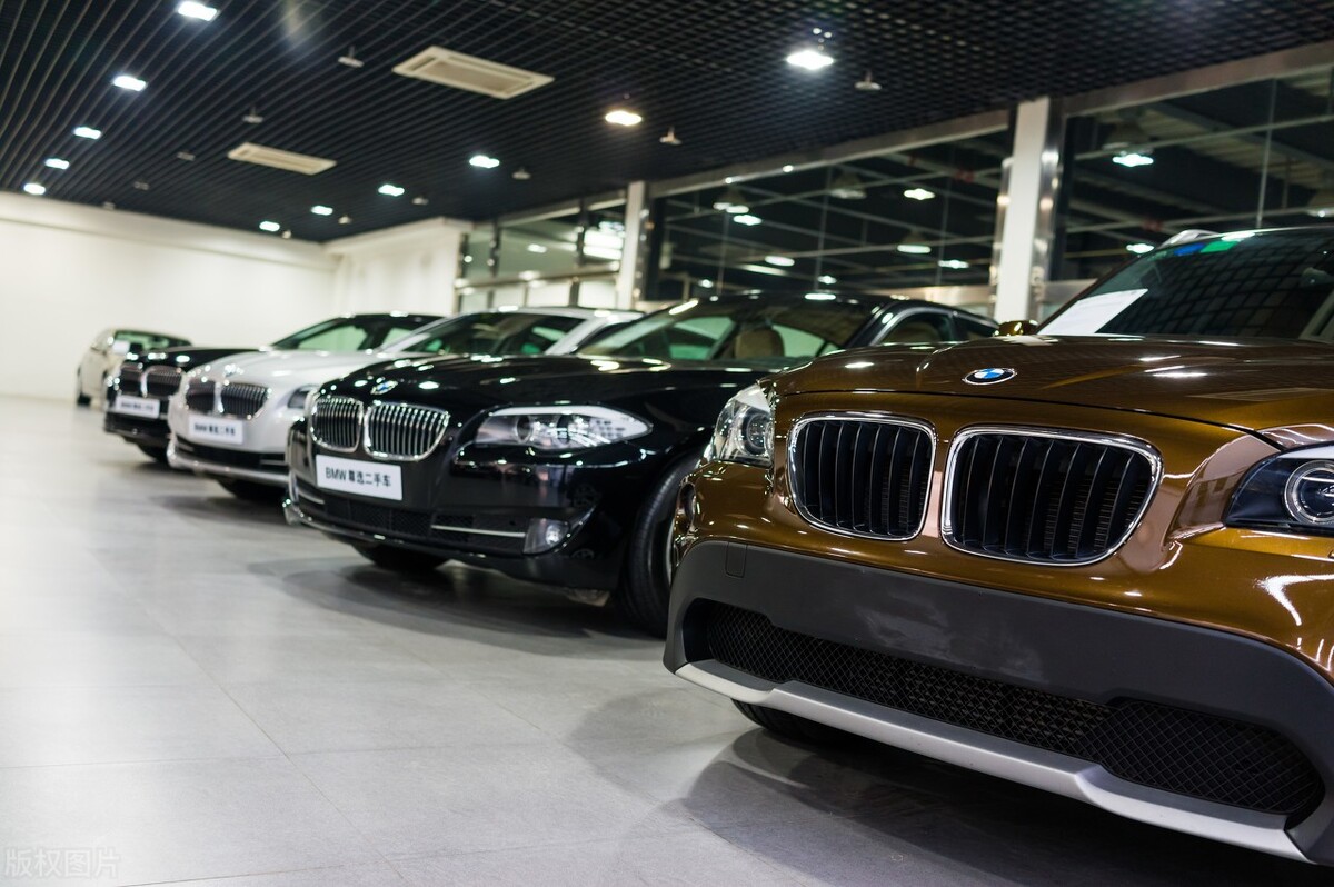 10-12万二手奔驰e300价目表大全,上海精品奔驰e300二手车专卖