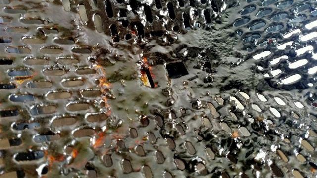 亲!来、一起给咱们的油烟机洗个澡吧!不用花钱哦