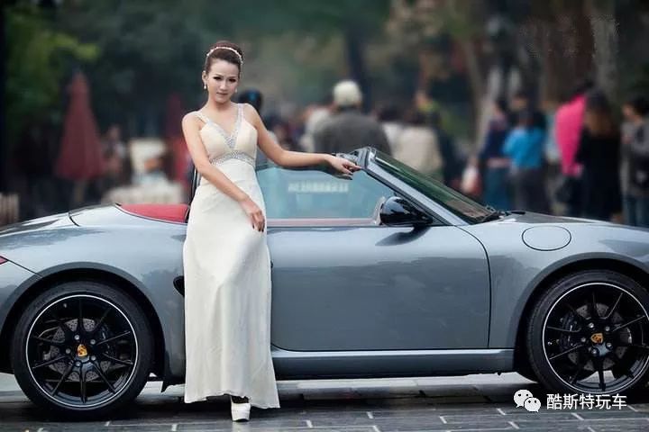 小车静电怎么避免,开车门如何防静电最有效的方法