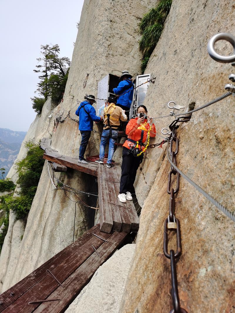 华山派的轻功一定被低估了——华山一日游有感