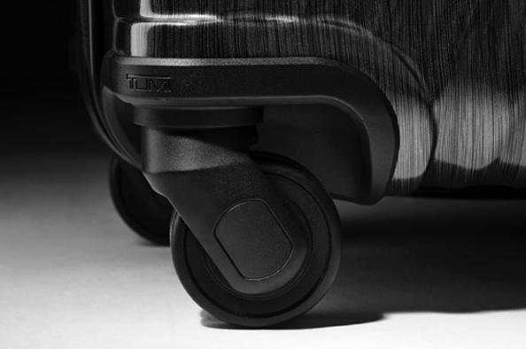 灵感创新轻享质旅|TUMI再启19DEGREEPOLYCARBONATE系列轻质旅行箱