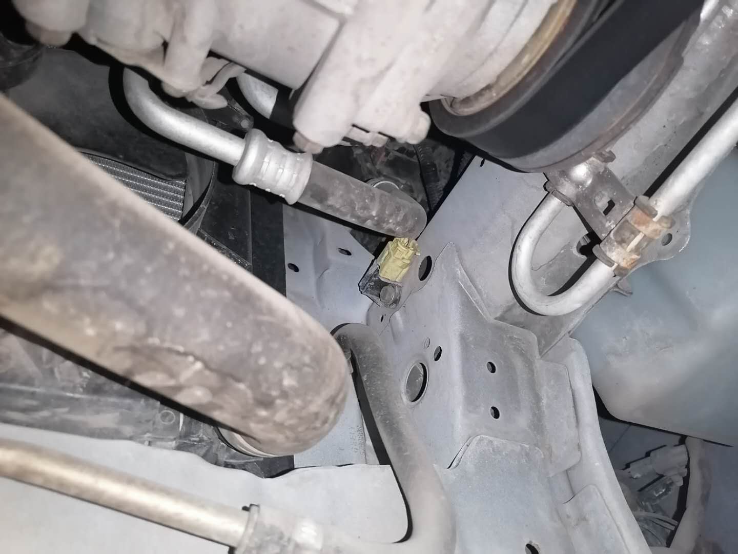 如此高配置的精品二手自动挡，累计三百万销量，人体工程学太奇葩