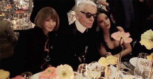 爱zuō、毒舌、抢好友的猫…这里有老佛爷15件不为人知的事！