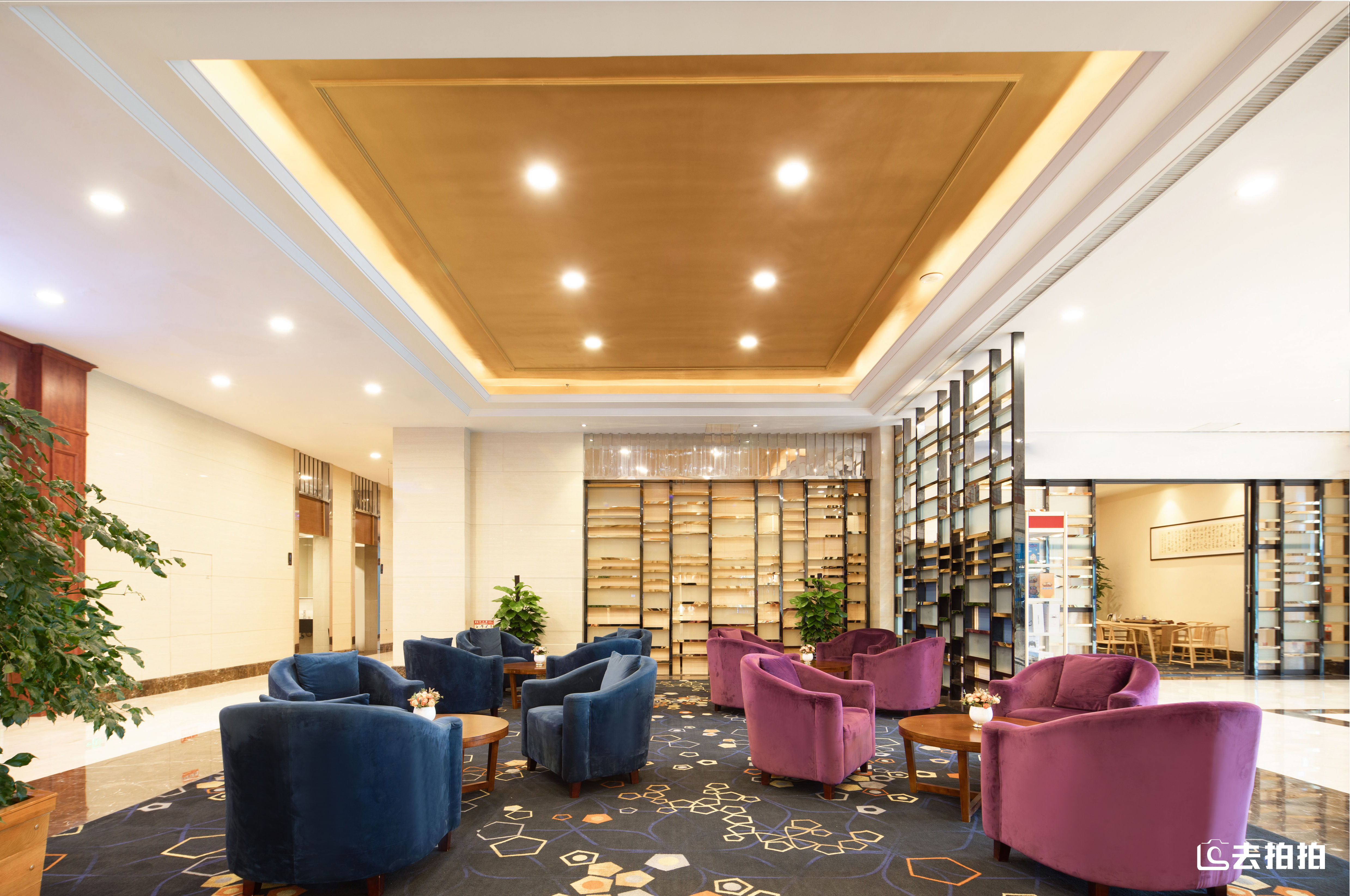 去拍拍蓝海酒店l做一片有温度的“蓝海”