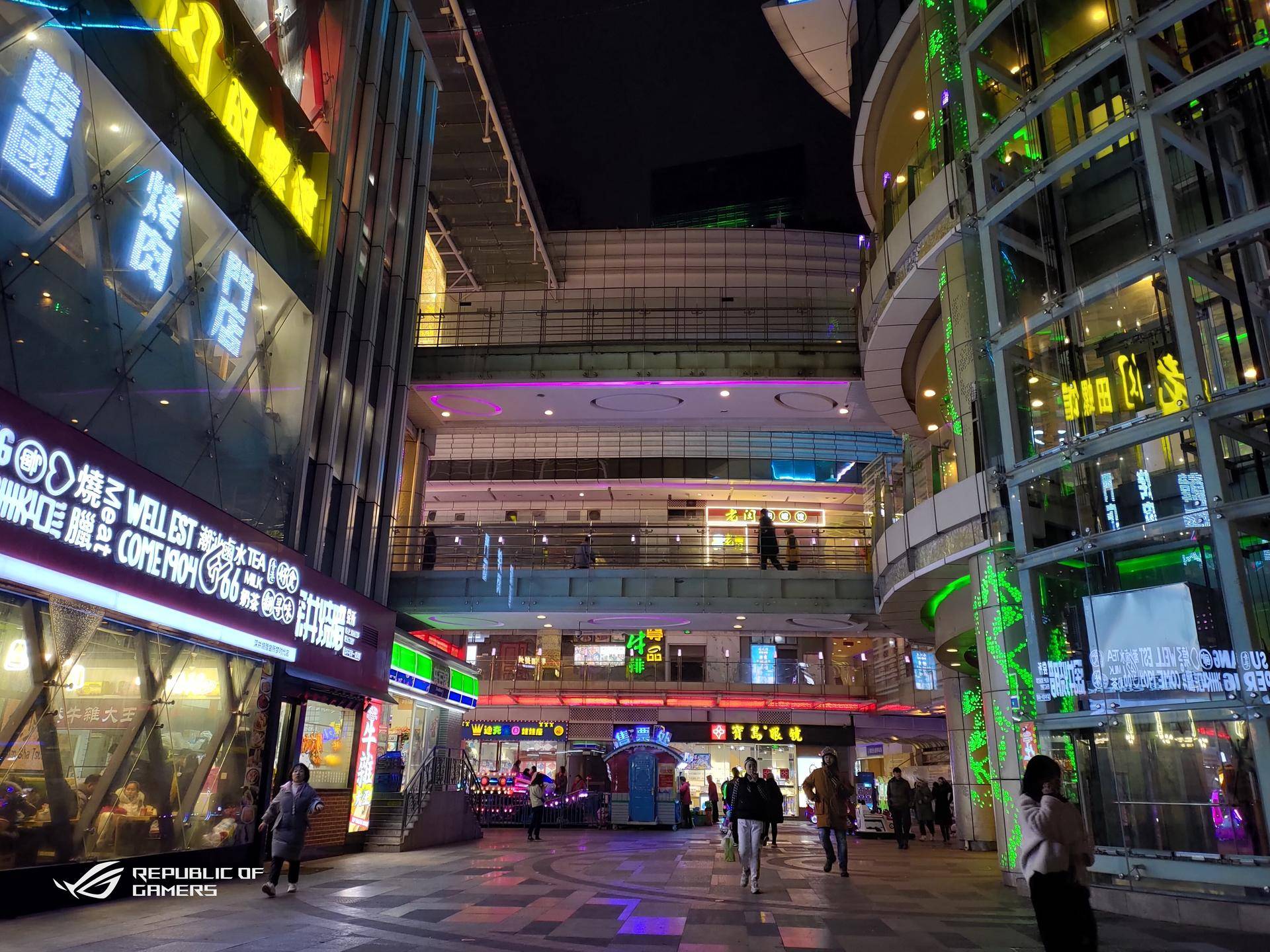 华硕rog2和rogphone2,华硕rog游戏手机2跑分