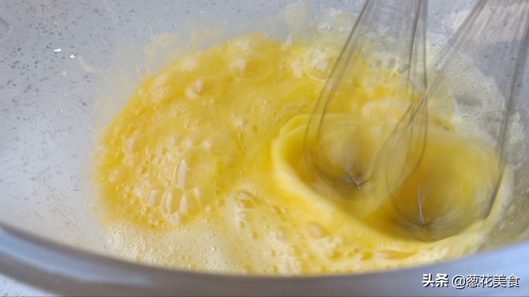 普通面粉做鸡蛋糕的最简单方法,家庭版自制鸡蛋糕简单无面粉