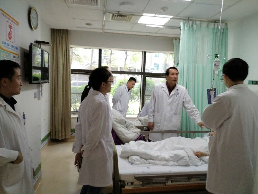 地震中失去双腿的李应霞,地震李应霞失去双腿