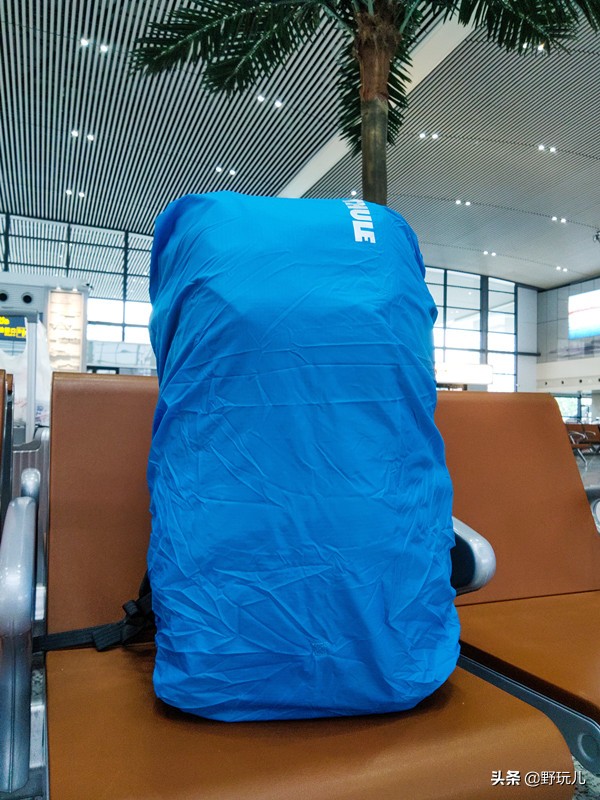 塞北初夏，拓乐陪我逐云日，拓乐Thule35LAllTrailX背包测评