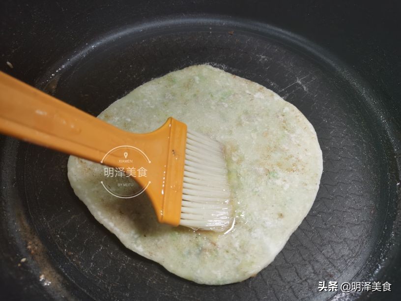 做馅饼和面的方法告诉我一下,做馅饼时如何让馅饼皮薄如纸