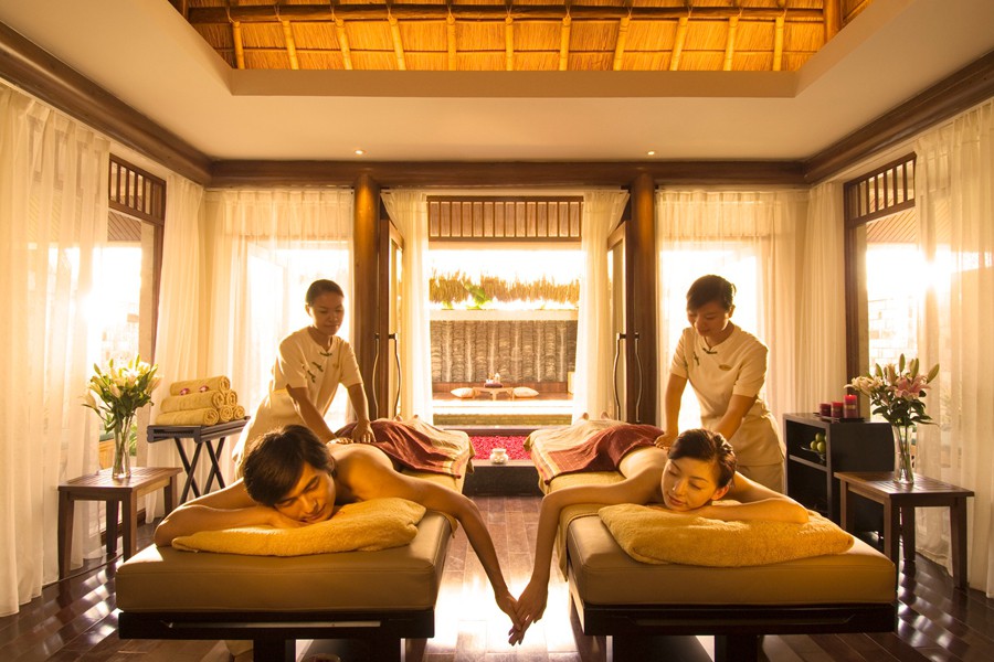 三亚亚龙湾金茂丽思卡尔顿酒店,三亚亚龙湾度假酒店对比