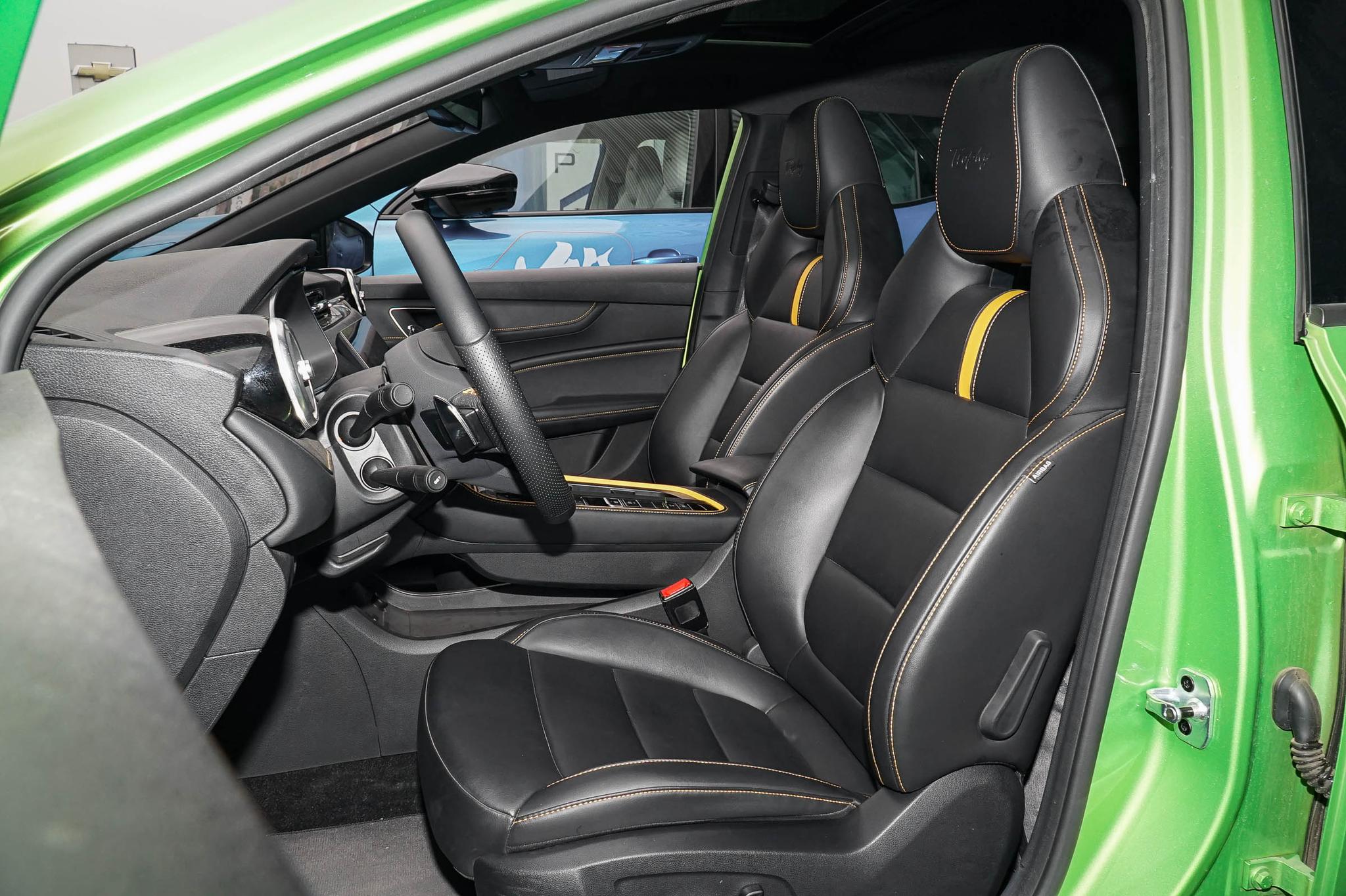 名爵mg72023款1.5t双离合至美舒享版,试驾名爵6新款视频