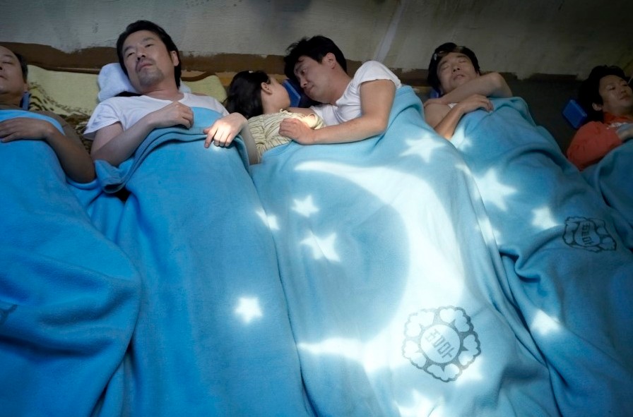 七号房的礼物是治愈系,七号房的礼物类似的亲情电影