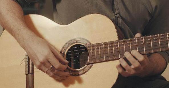 吉他击弦入门教程,吉他指弹带鼓声