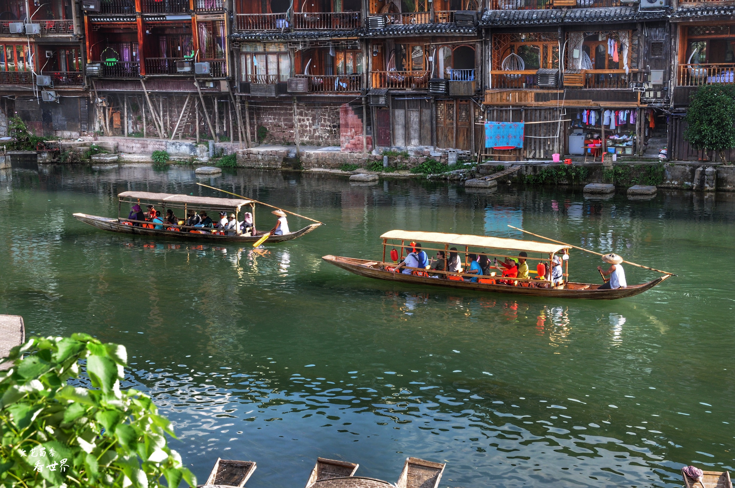 凤凰古城还值得去吗,凤凰古城值得去吗