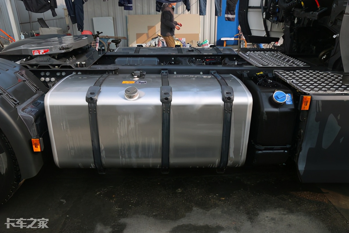 450匹马力的汽油车,450马力斯堪尼亚