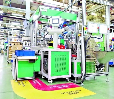 绉诲姩鐏閰嶄欢宸ュ巶,棣栨壒鍏ㄧ悆鐏宸ュ巶