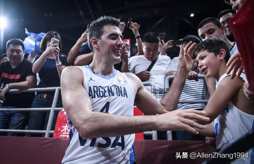 姚明火箭队友斯科拉退役之战,斯科拉里宣布退役