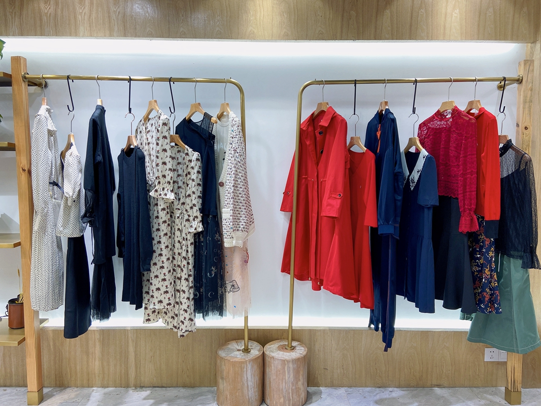 3colour三彩官方旗舰店直播,3colour三彩冬季品鉴会正在预售中