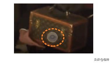 包神二手奢侈品,贴满徽章的包包lv