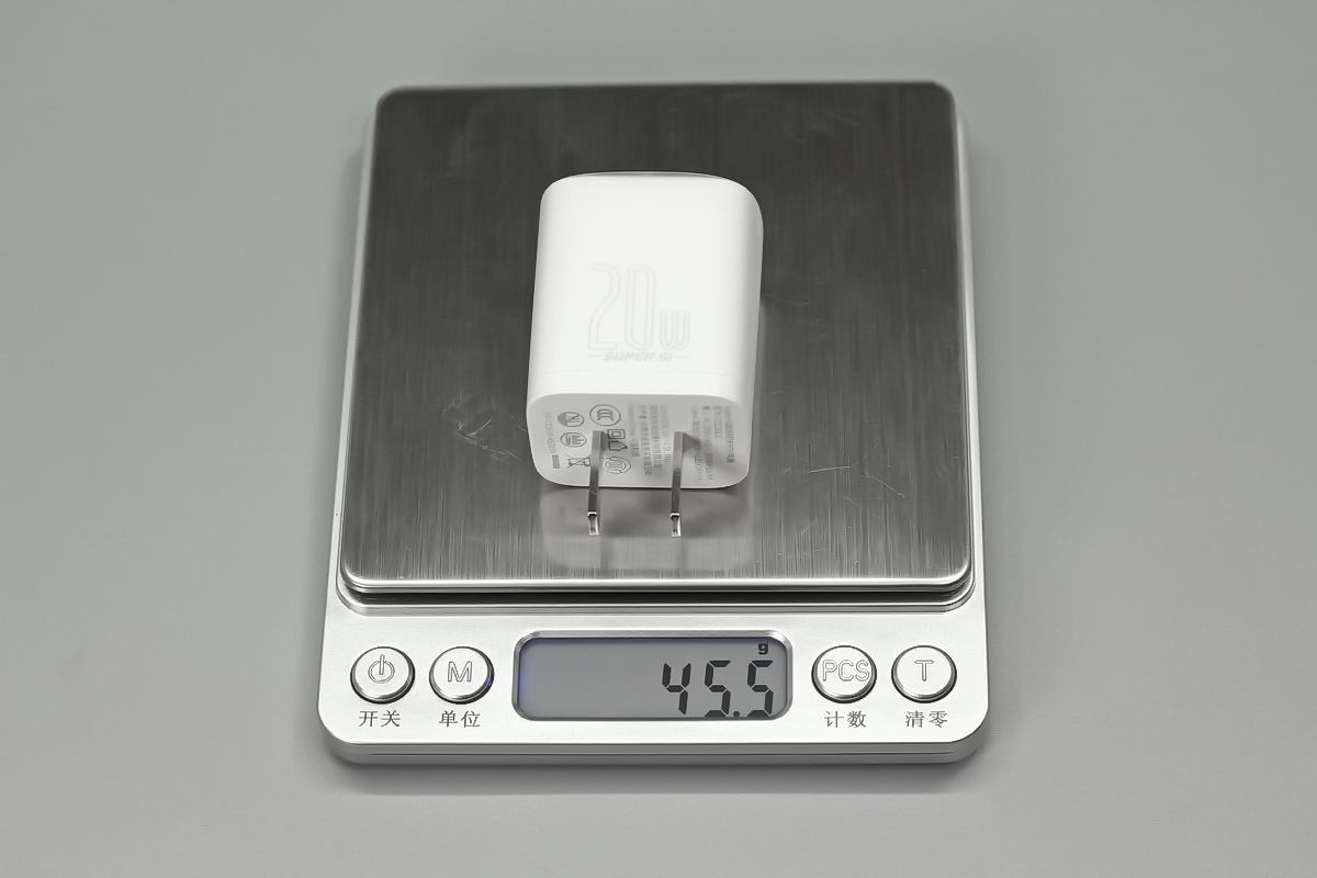 倍思超级硅30w充电头评测,supersipro超级硅快充充电器