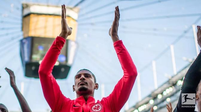 拒绝中超邀约赴德甲，没进过国家队的他却成五大联赛第一人