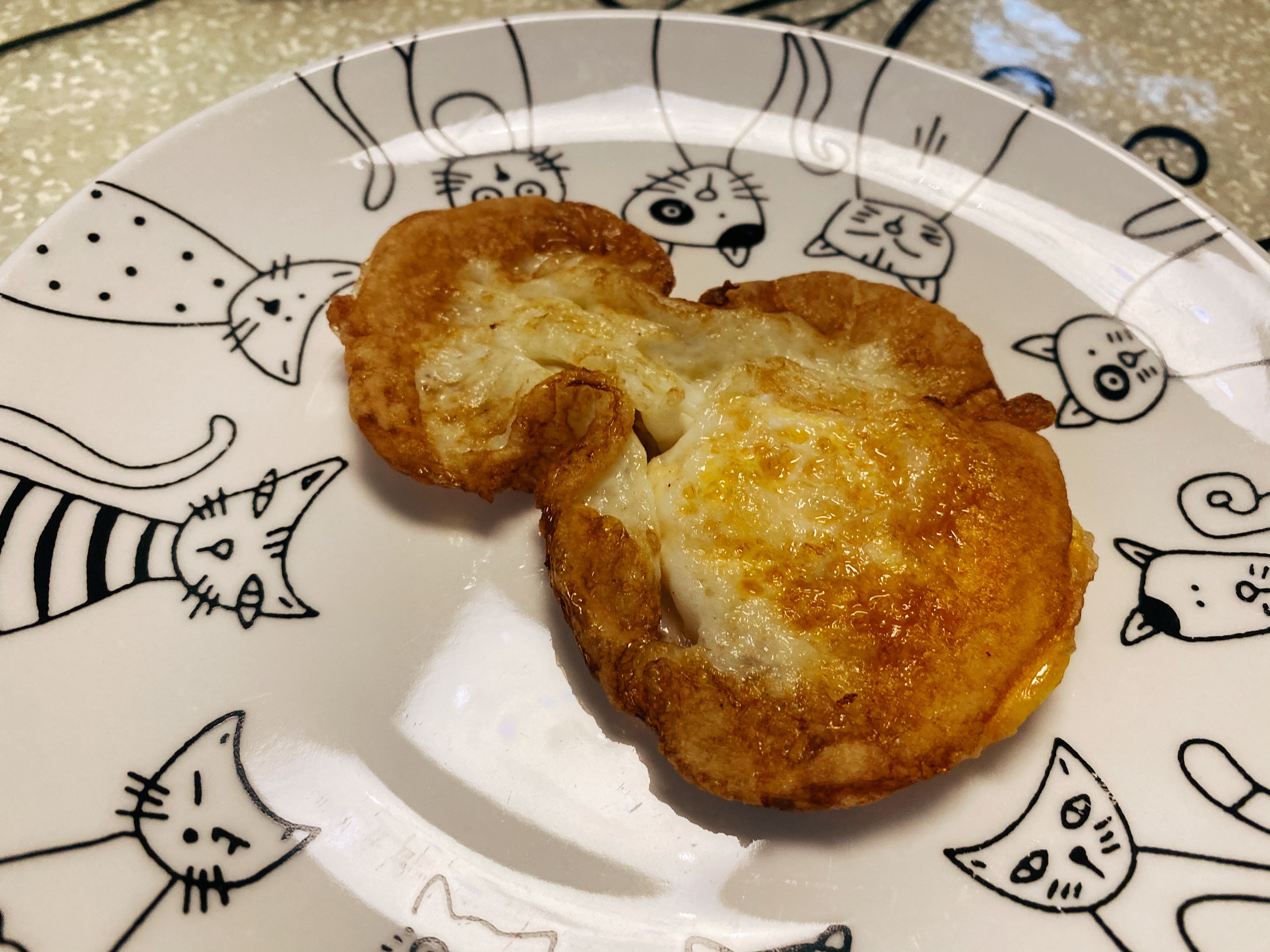 今天才知道什么是真正的荷包蛋，您做的只能叫“煎蛋、太阳蛋”